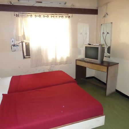 Hotel Sadanand Sangli Luaran gambar