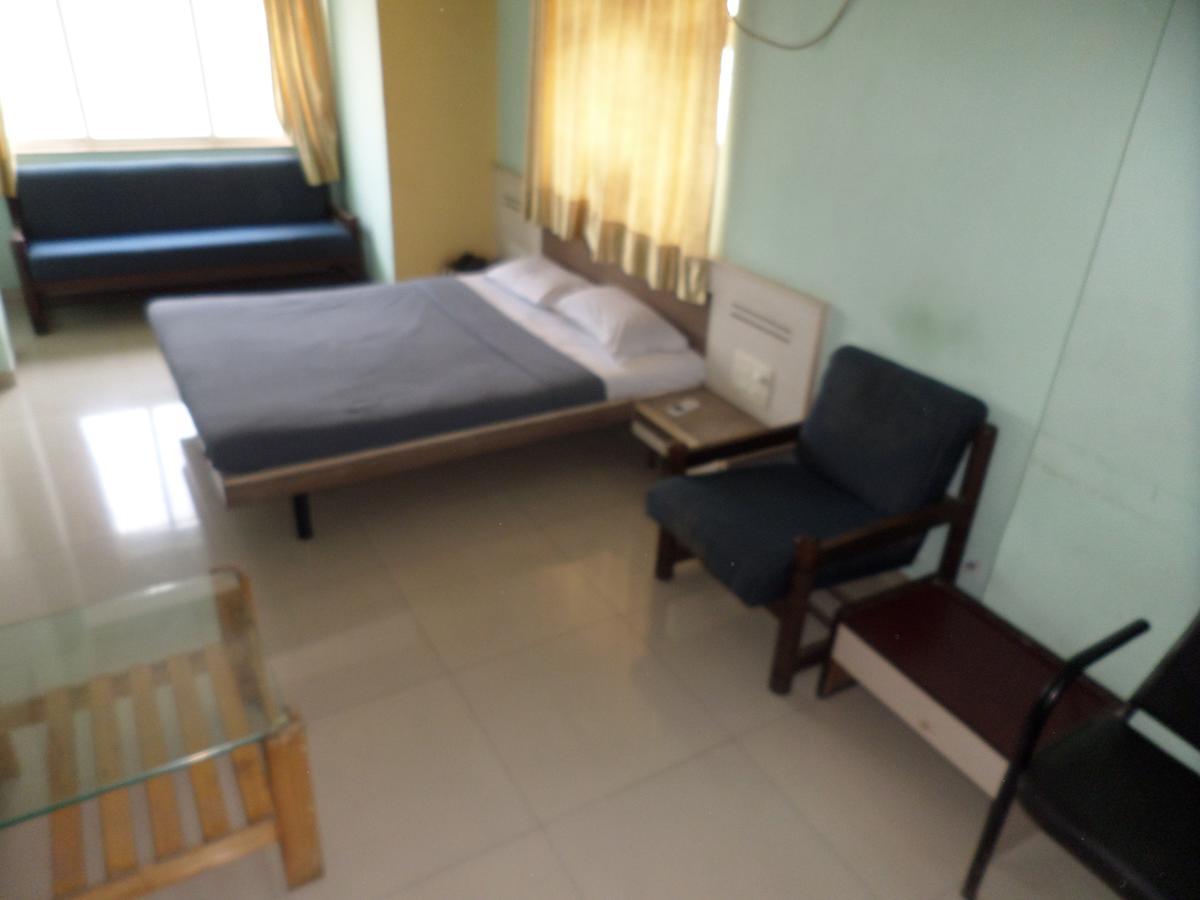 Hotel Sadanand Sangli Luaran gambar