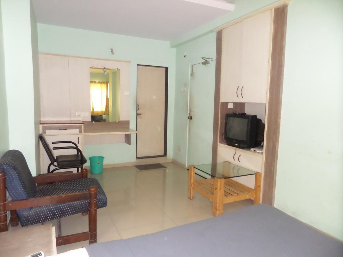Hotel Sadanand Sangli Luaran gambar
