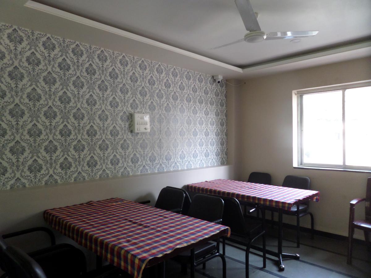 Hotel Sadanand Sangli Luaran gambar